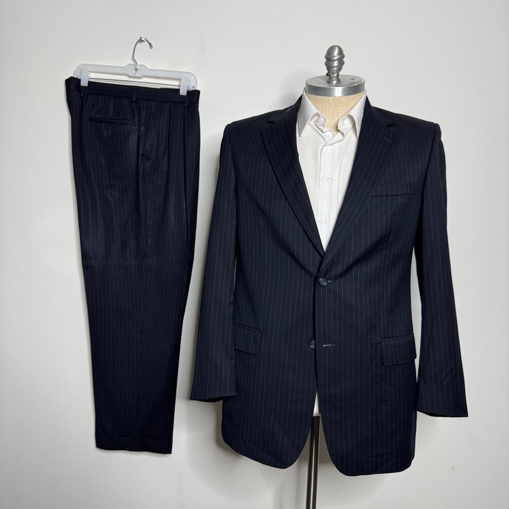 Joseph &‎ Feiss International 42L 36W Pinstripe Two-Piece Suit - Classic